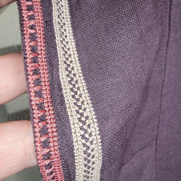 Lucky Brand Nwot Boho embroidered flutter sleeve top Medium - Picture 4 of 7